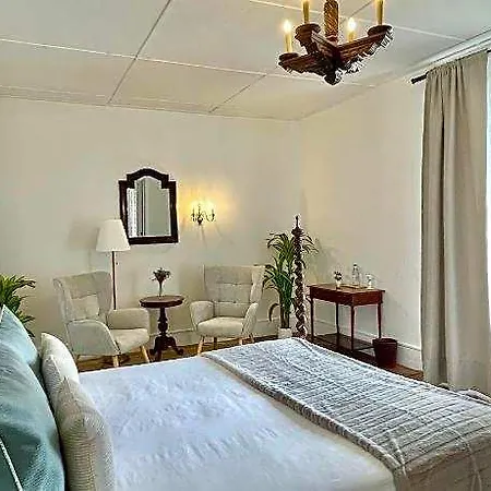 El Patio Hotel